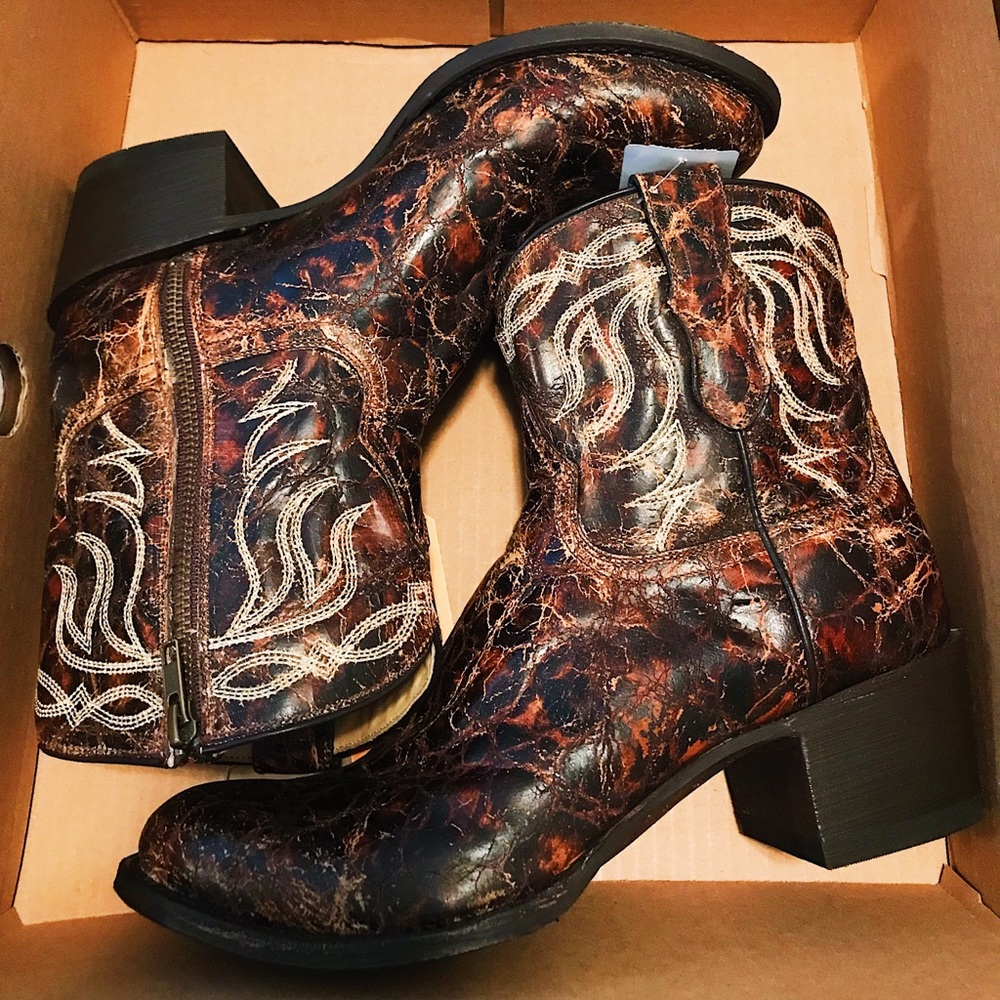 BRAND NEW Stetson Ankle Boots